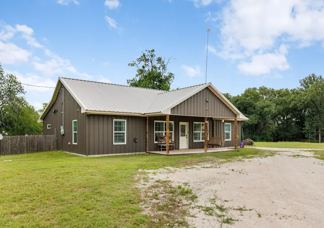 Photo 1 of Sale Pending at 465 Frostdale Dr, Elm Mott, TX 76640 | MLS# 21272693 | Listing updated on 2026-07-13