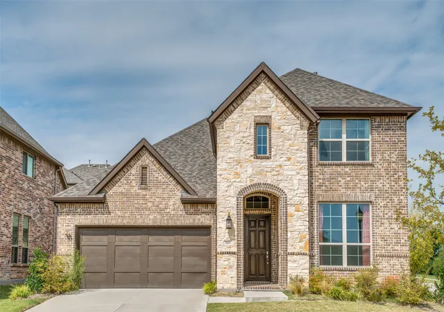 Photo 1 of Sale Pending at 7915 Pimlico Dr, Irving, TX 75063 | MLS# 21274635 | Listing updated on 2026-08-29