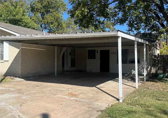Photo 3 of Single family home for sale at 4310 Birch Dr, Mesquite, TX 75150 | MLS# 21274645 | Listing updated on 2026-09-27