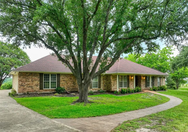 39th image of 1113 Mockingbird Cir, Ennis, TX 75119 | MLS# 21274496