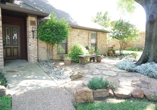 Photo 3 of Sale Pending at 715 Clayton Cir, Coppell, TX 75019 | MLS# 21274667 | Listing updated on 2026-07-13