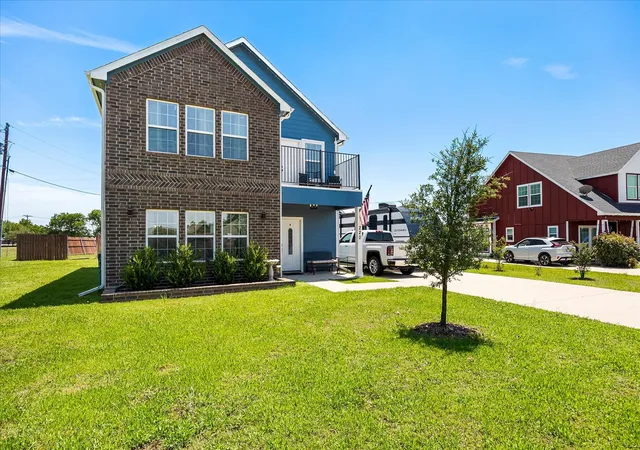 Homes for sale in East Tawakoni, TX | 220 Swan Pkwy, East Tawakoni, TX 75472 | MLS# 21274688