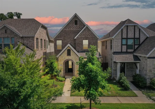 Homes for sale in Corinth, TX | 2669 Kings Canyon Mews, Corinth, TX 76210 | MLS# 21274689
