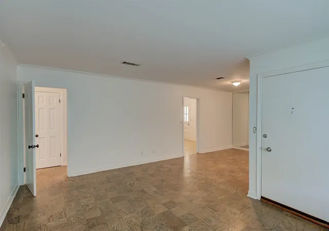 Photo 4 of Single family home for sale at 525 Haynes Ave, Shreveport, LA 71105 | MLS# 21274750 | Listing updated on 2026-07-19