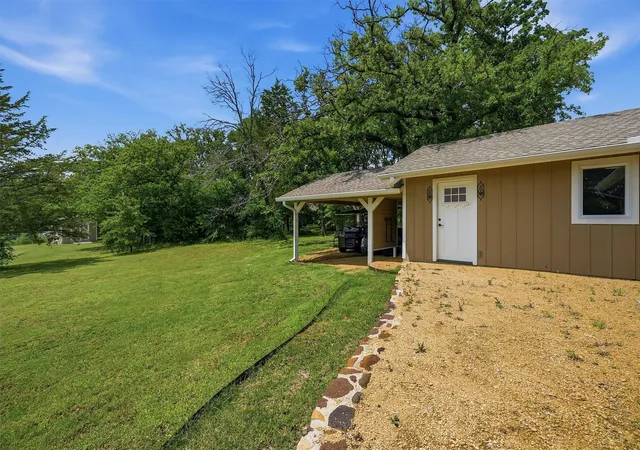 Homes for sale in Gainesville, TX | 100 Cayuga Cvs, Gainesville, TX 76240 | MLS# 21272775