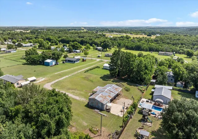 Photo 1 of Manufactured home for sale at 7720 River Run, Granbury, TX 76049 | MLS# 21262480 | Listing updated on 2026-07-27
