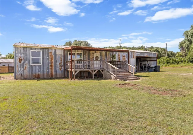 Photo 4 of Manufactured home for sale at 7720 River Run, Granbury, TX 76049 | MLS# 21262480 | Listing updated on 2026-09-30
