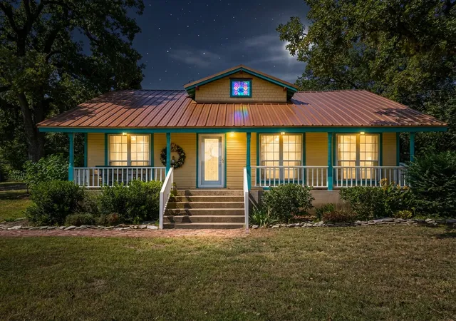 Homes for sale in Stephenville, TX | 624 Alexander Dr, Stephenville, TX 76401 | MLS# 21274913