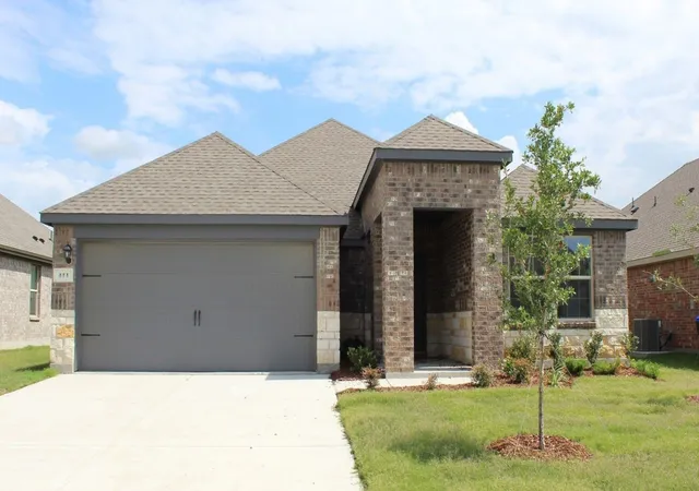 Homes for sale in Caddo Mills, TX | 411 Range Rd, Caddo Mills, TX 75135 | MLS# 21274935