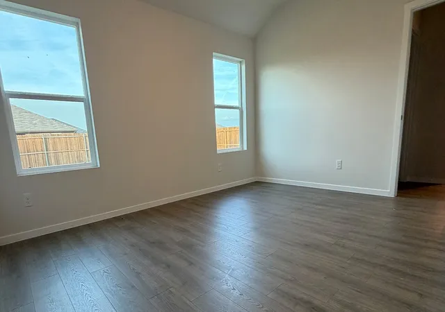 Photo 3 of Single family home for sale at 412 Northern Red Dr, Nevada, TX 75173 | MLS# 21274958 | Listing updated on 2026-10-05