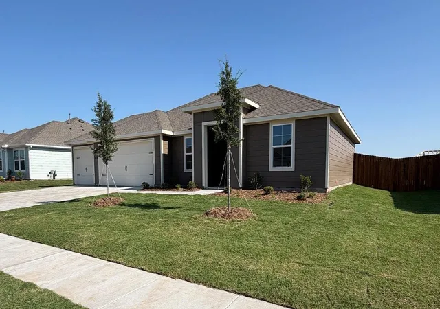 Photo 3 of Sale Pending at 505 Northern Red Dr, Josephine, TX 75189 | MLS# 21274987 | Listing updated on 2026-07-20