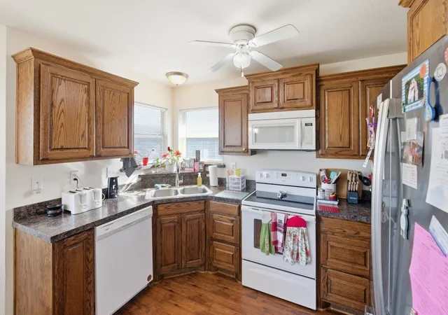 Photo 4 of Single family home for sale at 121 Joyce St, Whitney, TX 76692 | MLS# 21274166 | Listing updated on 2026-07-18