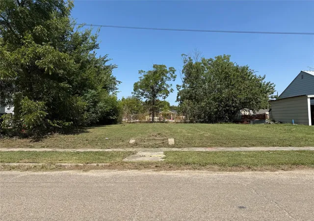 Homes for sale in Greenville, TX | 2006 Oneal St, Greenville, TX 75401 | MLS# 21275042