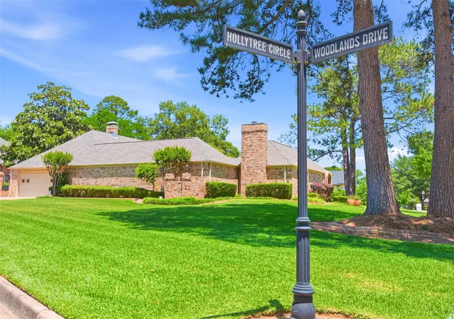 Homes for sale in Tyler, TX | 7000 Hollytree Cir, Tyler, TX 75703 | MLS# 21268411