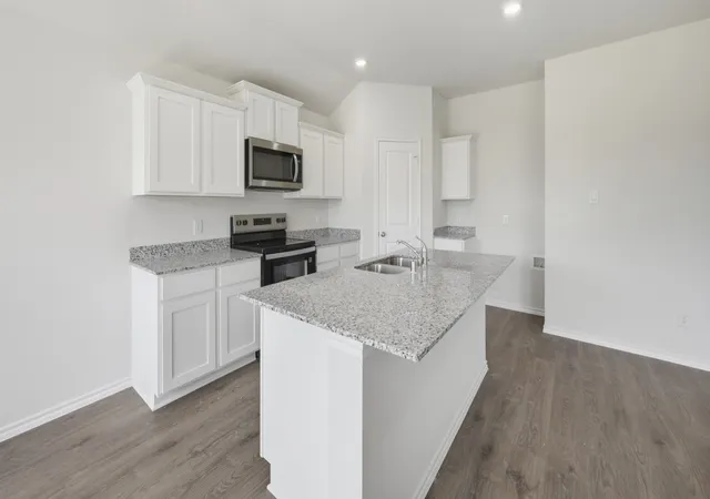 Photo 4 of Single family home for sale at 428 Epiphany Ln, Lavon, TX 75166 | MLS# 21275157 | Listing updated on 2026-10-02
