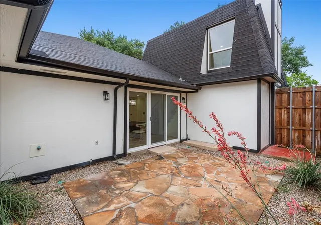 Photo 3 of Single family home for sale at 9205 Moss Farm Ln, Dallas, TX 75243 | MLS# 21275182 | Listing updated on 2026-09-26