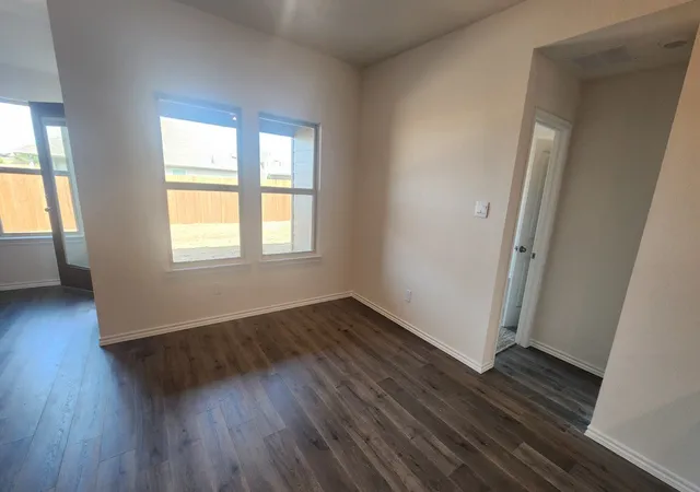 Photo 3 of Single family home for sale at 502 Saddle Blanket Dr, Nevada, TX 75173 | MLS# 21275192 | Listing updated on 2026-10-02