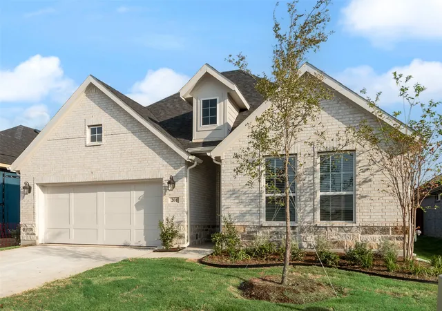 Photo 1 of Sale Pending at 201 Hatherley St, Little Elm, TX 75068 | MLS# 21275121 | Listing updated on 2026-08-29