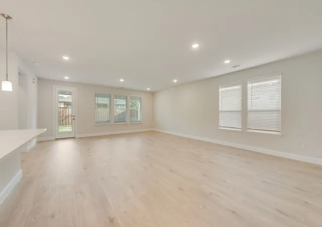 Photo 3 of Sale Pending at 201 Hatherley St, Little Elm, TX 75068 | MLS# 21275121 | Listing updated on 2026-08-29