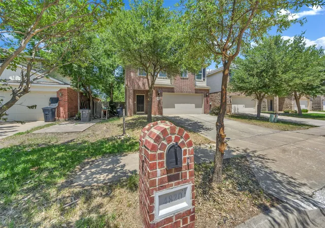 Photo 2 of Single family home for sale at 4820 Cedar Springs Dr, Fort Worth, TX 76179 | MLS# 21273253 | Listing updated on 2026-08-19