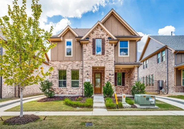 Photo 1 of Sale Pending at 1813 Lakemont Dr, Van Alstyne, TX 75495 | MLS# 21266849 | Listing updated on 2026-08-31