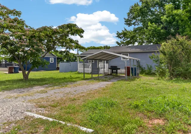 Photo 1 of Single family home for sale at 225 Cobb Ave, Van Alstyne, TX 75495 | MLS# 21274214 | Listing updated on 2026-08-21
