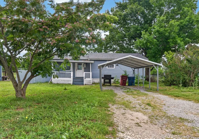 Homes for sale in Van Alstyne, TX | 225 Cobb Ave, Van Alstyne, TX 75495 | MLS# 21274214