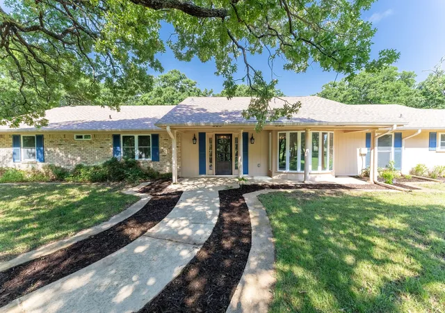 Photo 2 of Single family home for sale at 27659 Us Hwy 377, Gordonville, TX 76245 | MLS# 21273294 | Listing updated on 2026-07-11