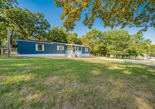 Homes for sale in Mabank, TX | 106 Creekwood Dr, Mabank, TX 75156 | MLS# 21275290