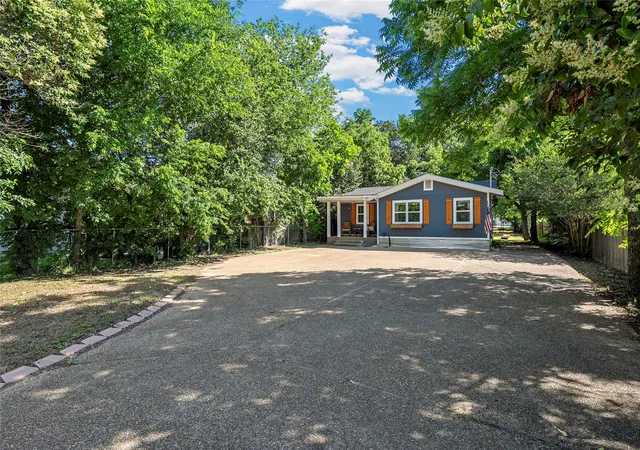 2nd image of 2816 S 3rd St, Waco, TX 76706 | MLS# 21275232