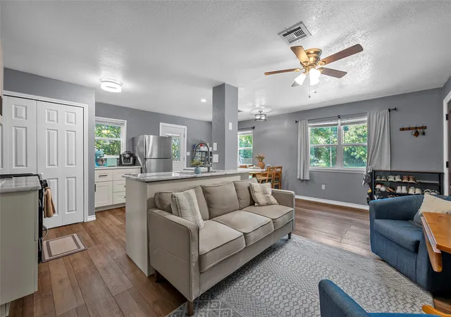 4th image of 2816 S 3Rd St, Waco, TX 76706 | MLS# 21275232