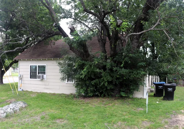 Homes for sale in Caddo Mills, TX | 2510 Gilmer St, Caddo Mills, TX 75135 | MLS# 21270591