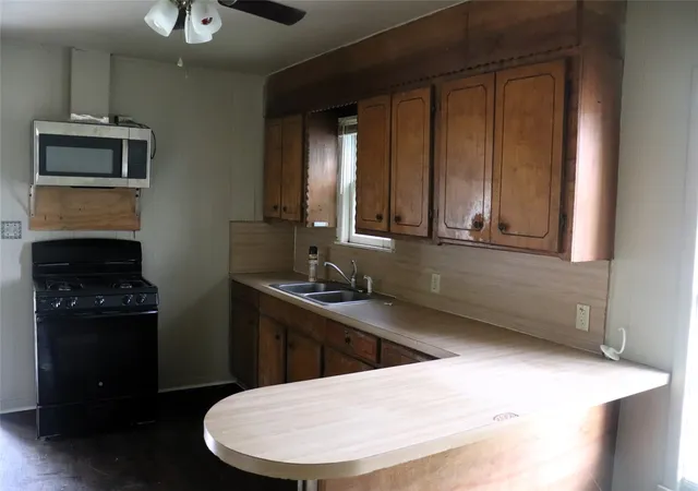 Photo 3 of Single family home for sale at 2510 Gilmer St, Caddo Mills, TX 75135 | MLS# 21270591 | Listing updated on 2026-07-07