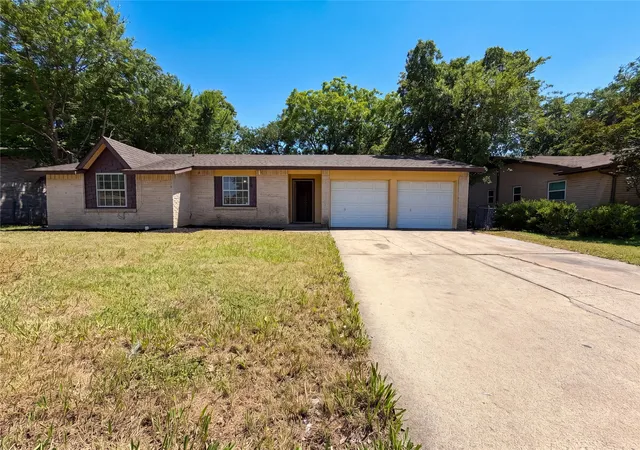 Homes for sale in Arlington, TX | 1500 Janann Ave, Arlington, TX 76014 | MLS# 21275173