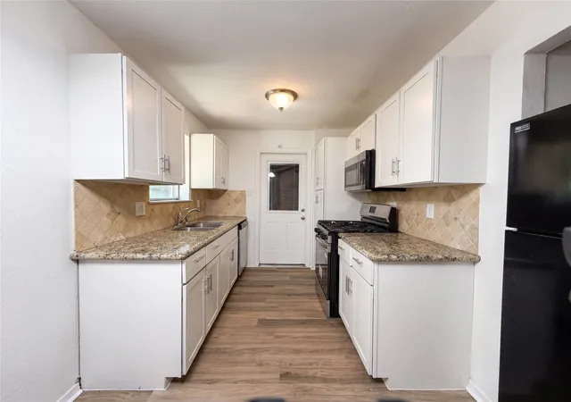 Homes for sale in Arlington, TX | 1500 Janann Ave, Arlington, TX 76014 | MLS# 21275173