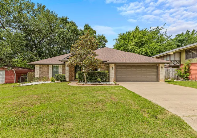 Homes for sale in Gun Barrel City, TX | 129 Donna Dr, Gun Barrel City, TX 75156 | MLS# 21275239