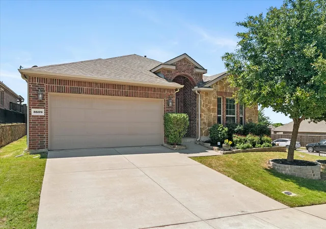 Photo 1 of Single family home for sale at 3609 Bastrop St, Melissa, TX 75454 | MLS# 21275532 | Listing updated on 2026-08-28