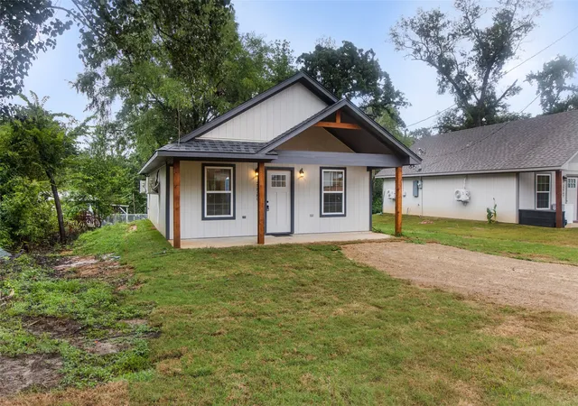 Homes for sale in Flint, TX | 22789 Creekwood Dr, Flint, TX 75762 | MLS# 21275511