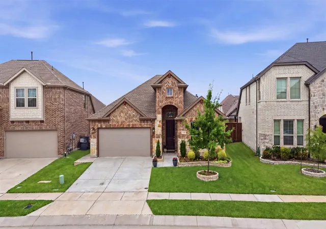 Homes for sale in Rockwall, TX | 552 Taylor Dr, Rockwall, TX 75087 | MLS# 21275606