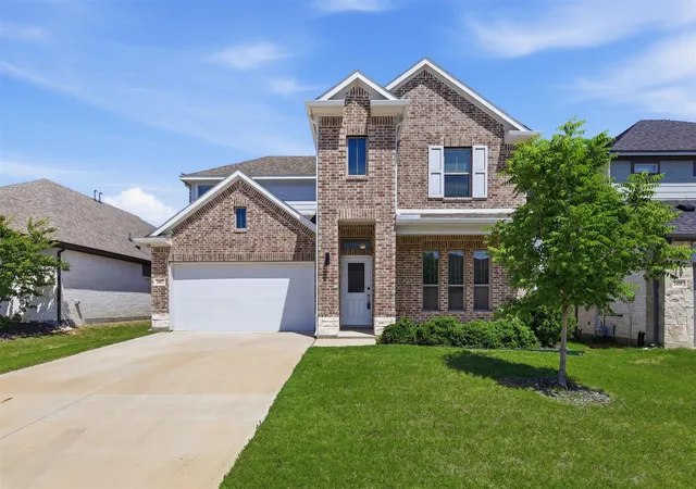 Photo 3 of Single family home for sale at 2412 Sagamore St, Fort Worth, TX 76179 | MLS# 21275479 | Listing updated on 2026-10-02