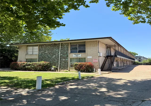 2nd image of 4523, 4535, 4601 Reiger Ave, Dallas, TX 75246 | MLS# 21275565
