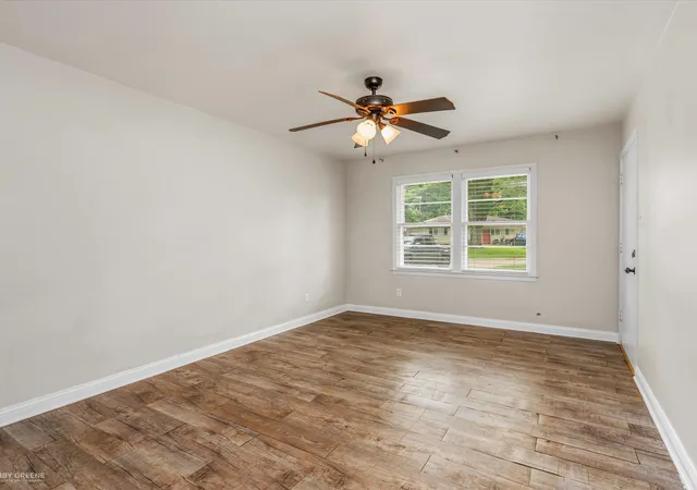 Homes for sale in Bossier City, LA | 4221 Evelyn St, Bossier City, LA 71112 | MLS# 21275398