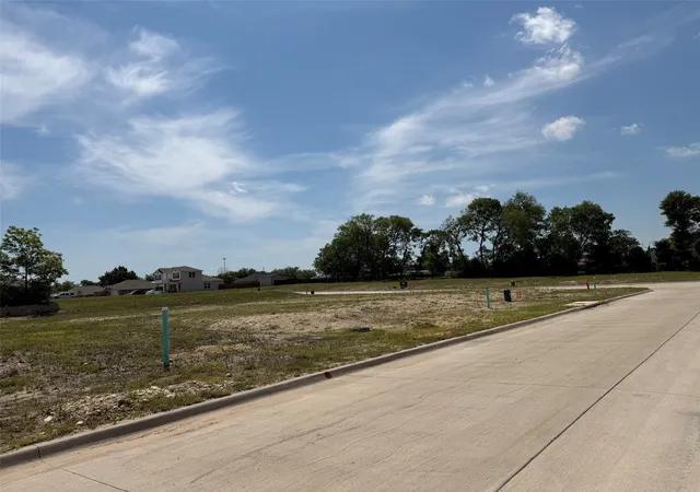 Homes for sale in Leonard, TX | 100 Choctaw Dr, Leonard, TX 75452 | MLS# 21275698