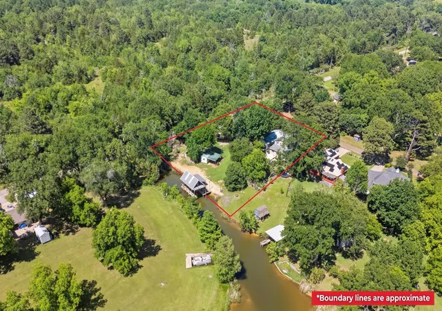 Homes for sale in Flint, TX | 16285 W County Road 189, Flint, TX 75762 | MLS# 21275266
