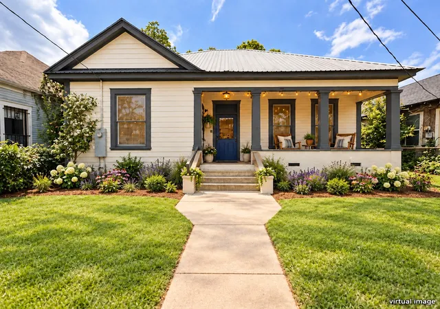 Photo 2 of Single family home for sale at 819 S 10th St, Waco, TX 76706 | MLS# 21274715 | Listing updated on 2026-09-28
