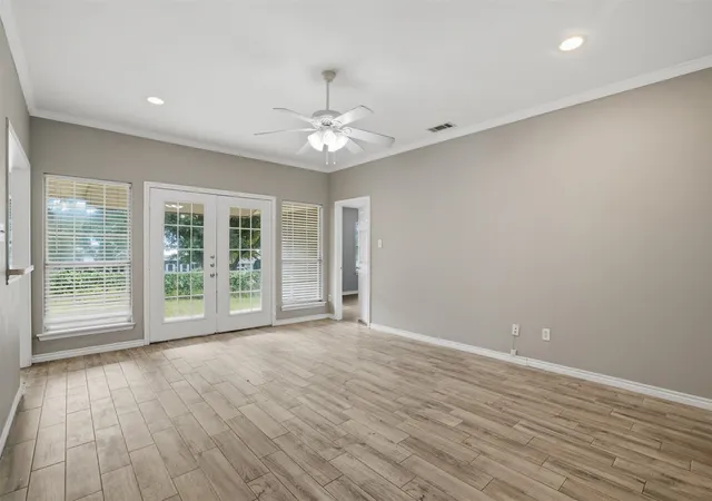 Photo 3 of Single family home for sale at 339 Outboard Dr, Gun Barrel City, TX 75156 | MLS# 21271144 | Listing updated on 2026-08-19