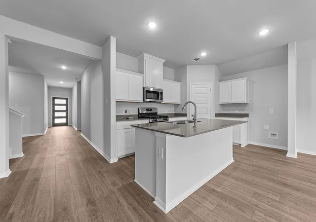 2nd image of 548 Stone Hollow Dr, Van Alstyne, TX 75495 | MLS# 21275780