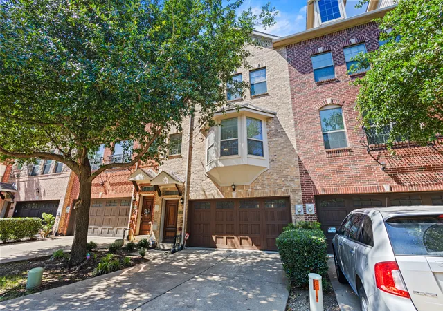 Homes for sale in Irving, TX | 1530 Biltmore Ln, Irving, TX 75063 | MLS# 21273173