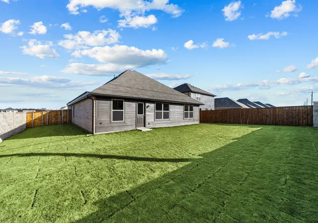 Photo 32 of Single family home for sale at 610 Stone Hollow Dr, Van Alstyne, TX 75495 | MLS# 21275797 | Listing updated on 2026-10-07