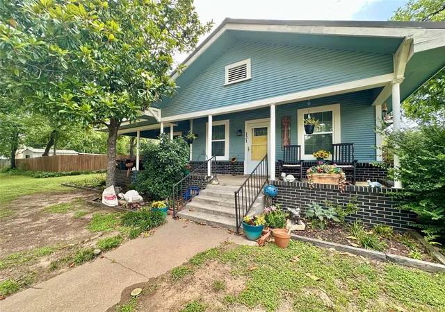 Homes for sale in Ranger, TX | 121 N Homer St, Ranger, TX 76470 | MLS# 21275779